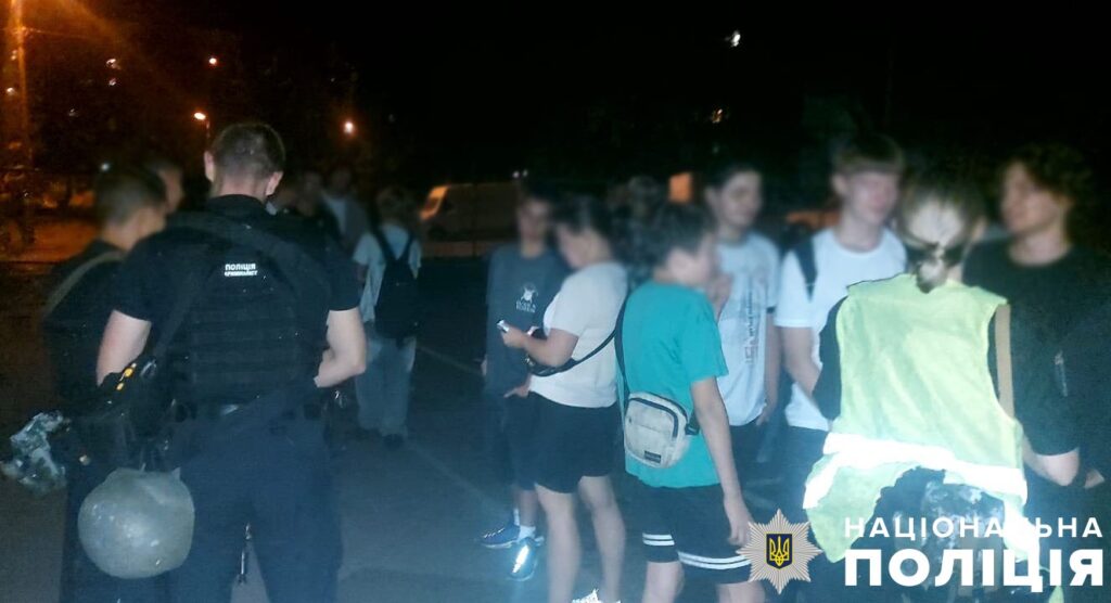 У Києві на стадіоні вибухнула страйкбольна граната: що відомо