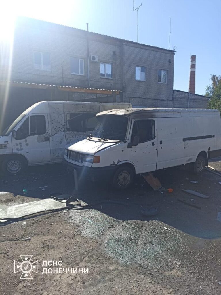 Россияне обостряли пожарную часть в Константиновке: ранен спасатель