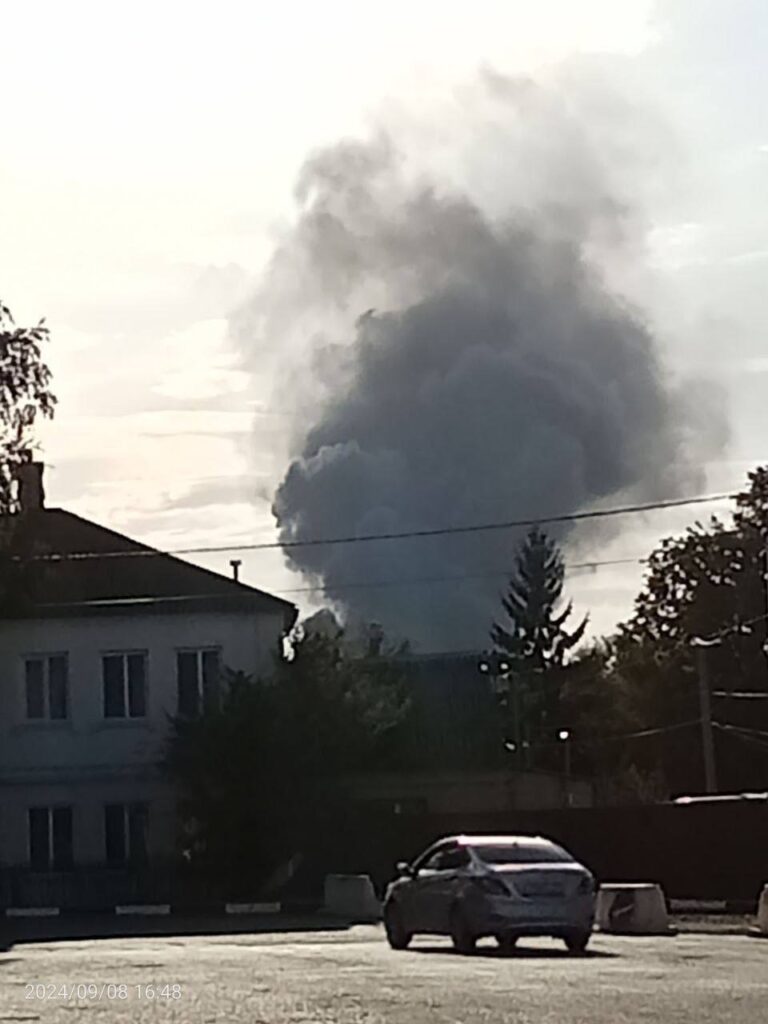 У Бєлгородській області РФ спалахнуло сховище палива, місцева влада каже про атаку ЗСУ