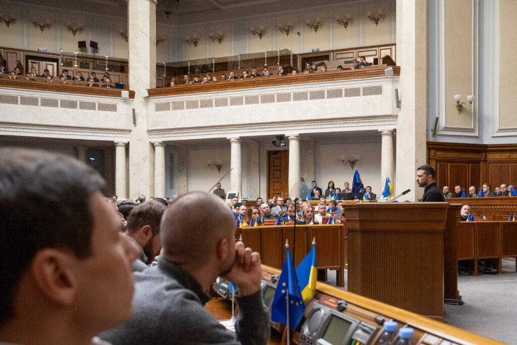 Law against financial fraudsters: the Rada proposes to create a database of “drops”