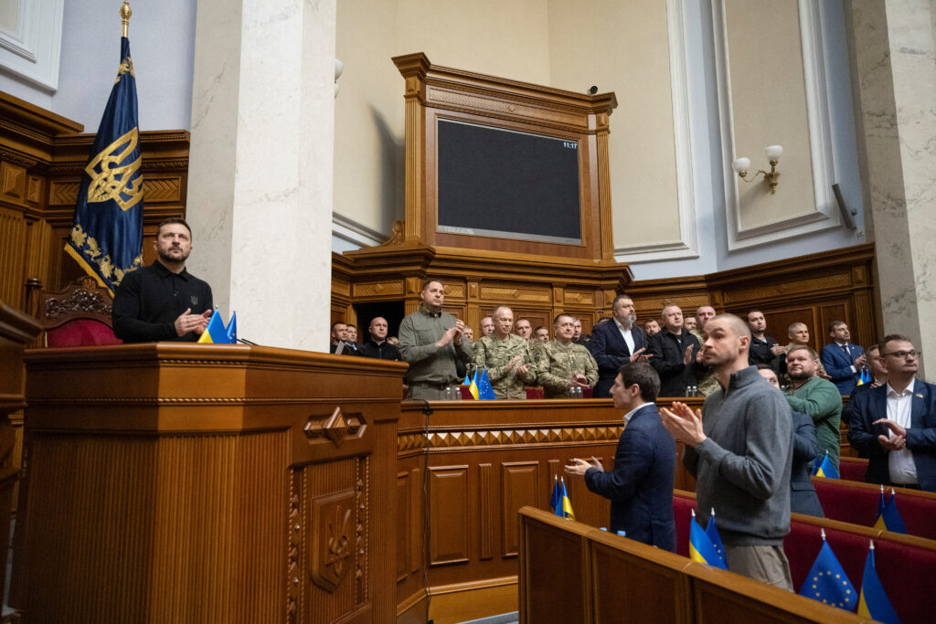 Угода про надра: чому Банкова погрожує нардепам