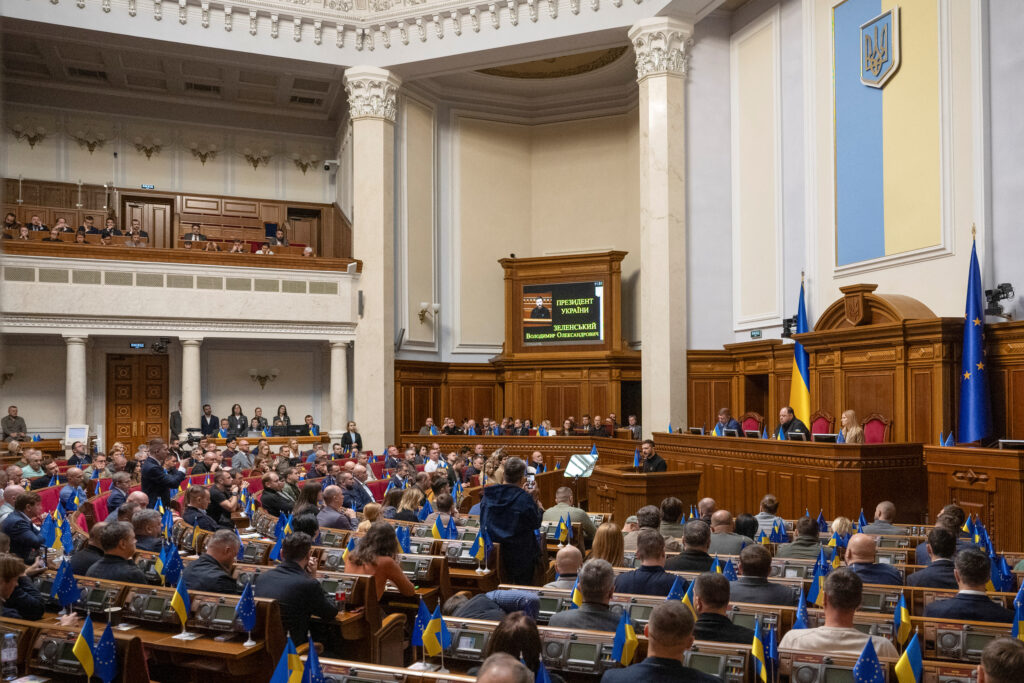 Рада продлила срок возвращения из СЗЧ без наказания
