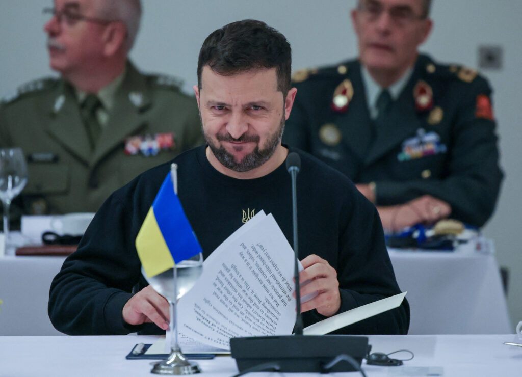 Усім місцевим радам доручили підтримати “план перемоги” Зеленського