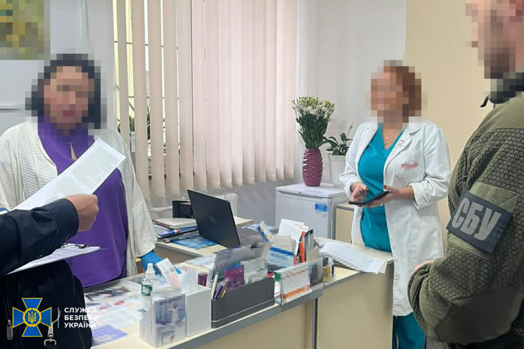 Заробили на ухилянтах 14 мільйонів гривень: у Рівному викрили масштабну злочинну групу з 29 осіб
