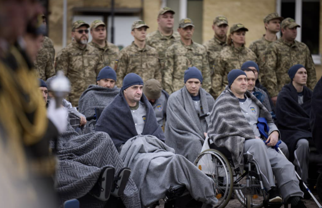 За день до свята ветерани нікому не були потрібні та наступного дня також