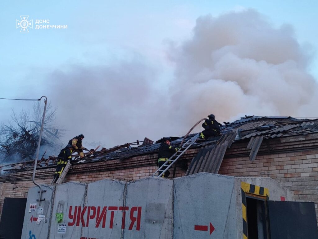 Россияне ударили по отделению «Новой почты» под Дружковкой: погибли люди
