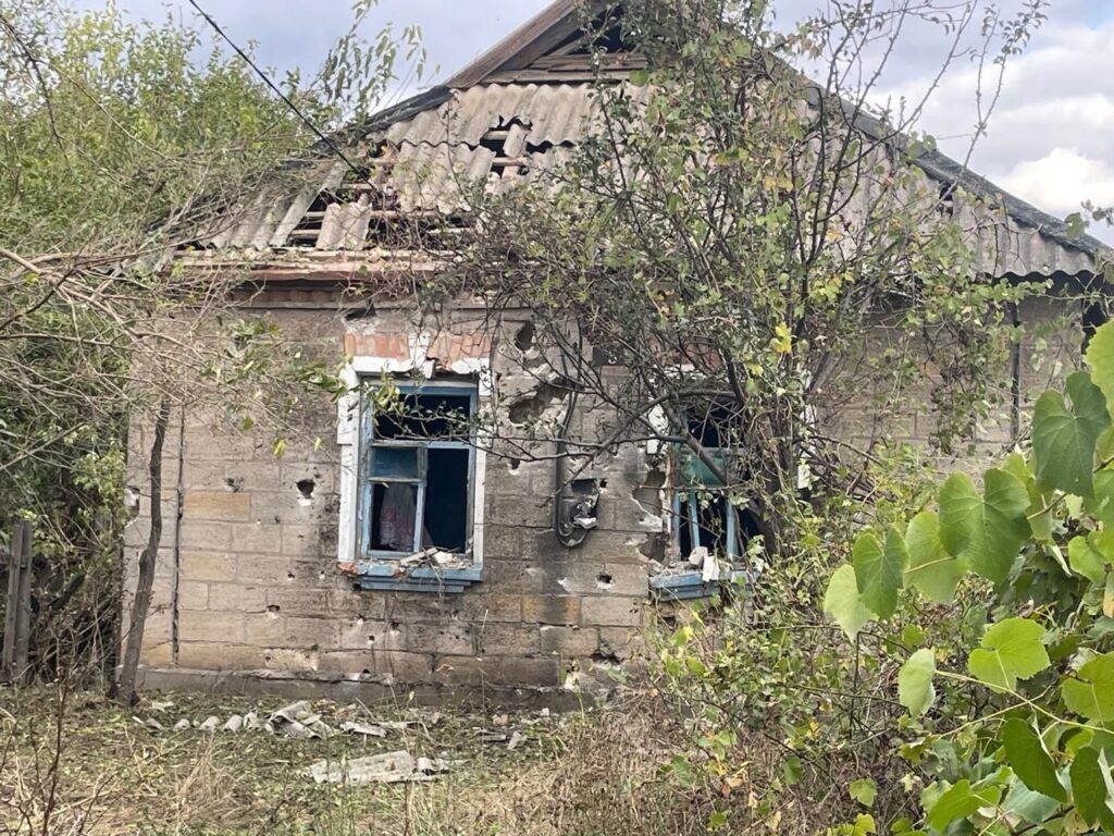 Армія РФ масовано обстріляла Нікополь та три громади Дніпропетровщини, поранені вагітна жінка та дитина