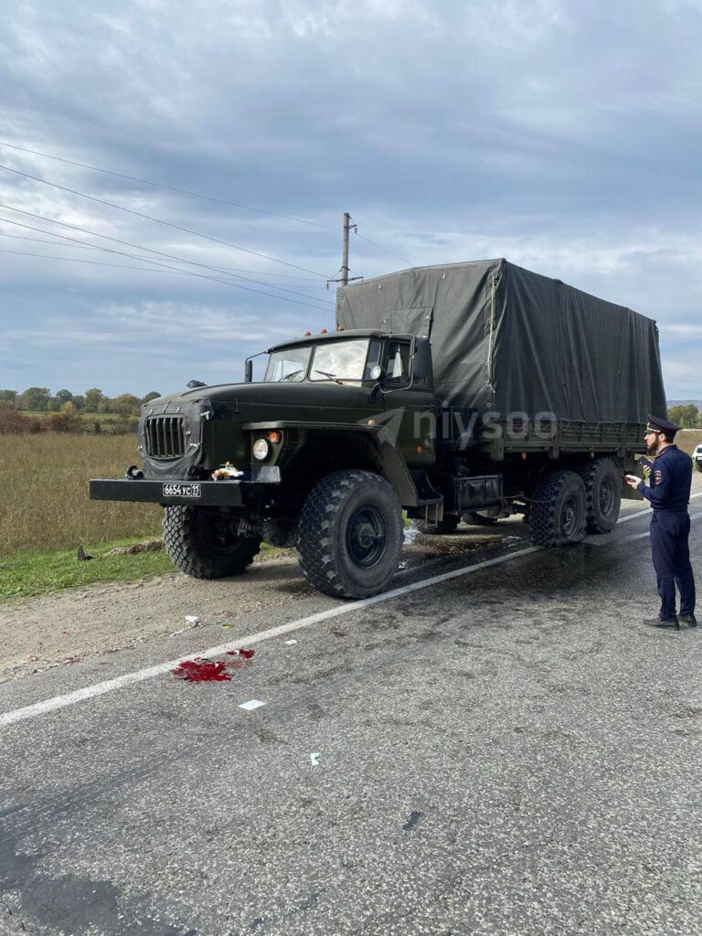 У Чечні невідомі розстріляли російський військовий “Урал”, є загиблі