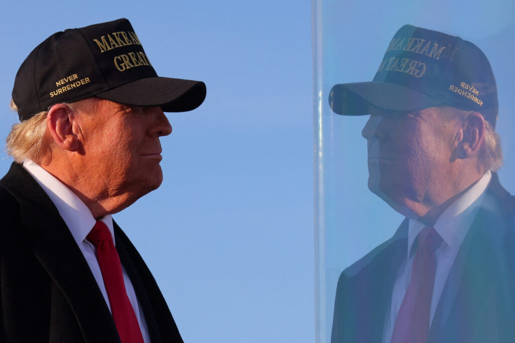 Більшість прихильників Трампа не вірить у чесність виборів