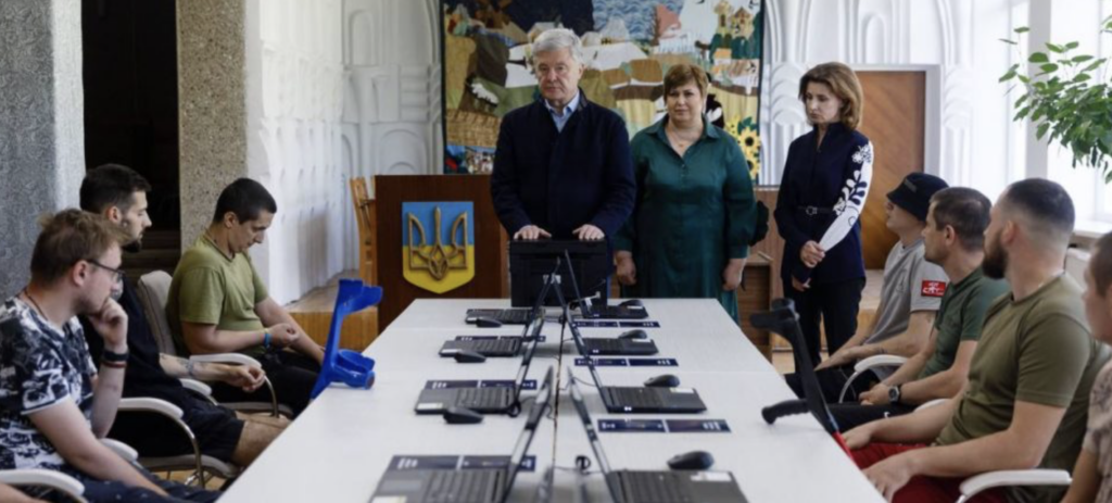 Фонд Порошенка розпочав Національну грантову програму підтримки ветеранів