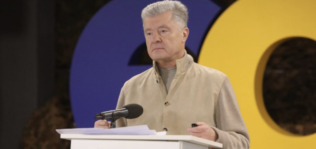 Порошенко: український ВПК завантажений на третину через відсутність грошей