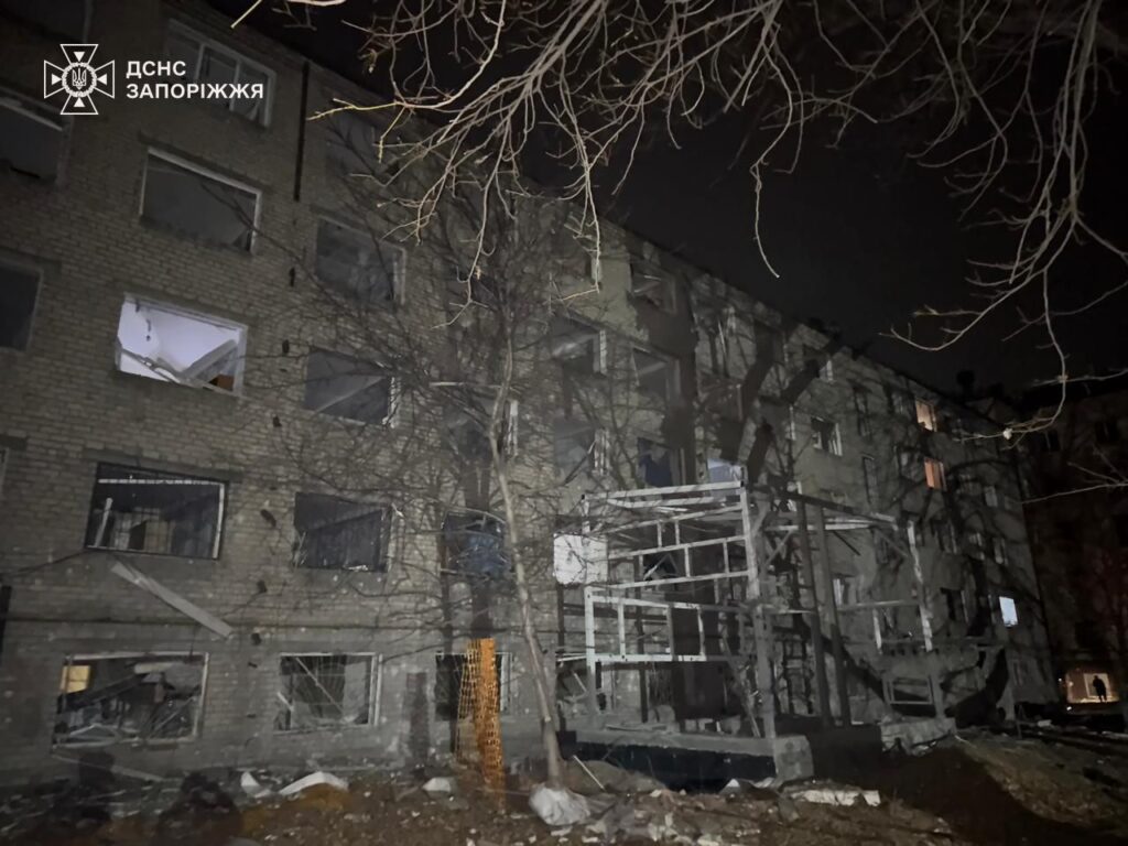 Армія РФ з авіації масовано обстріляла Запоріжжя: є загиблі та багато поранених, серед них діти