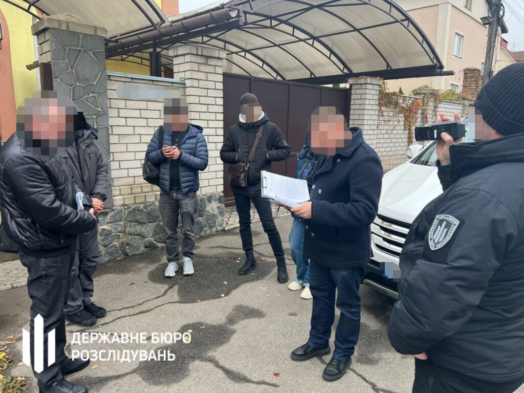 Завдали збитків на 56 мільйонів гривень: в Україні викрили масштабну корупційну схему експосадовців податкової