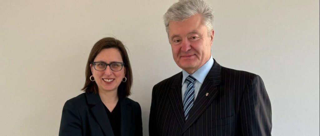 Порошенко обсудил с заместителем министра обороны США ситуацию на фронте и потребности ПВО