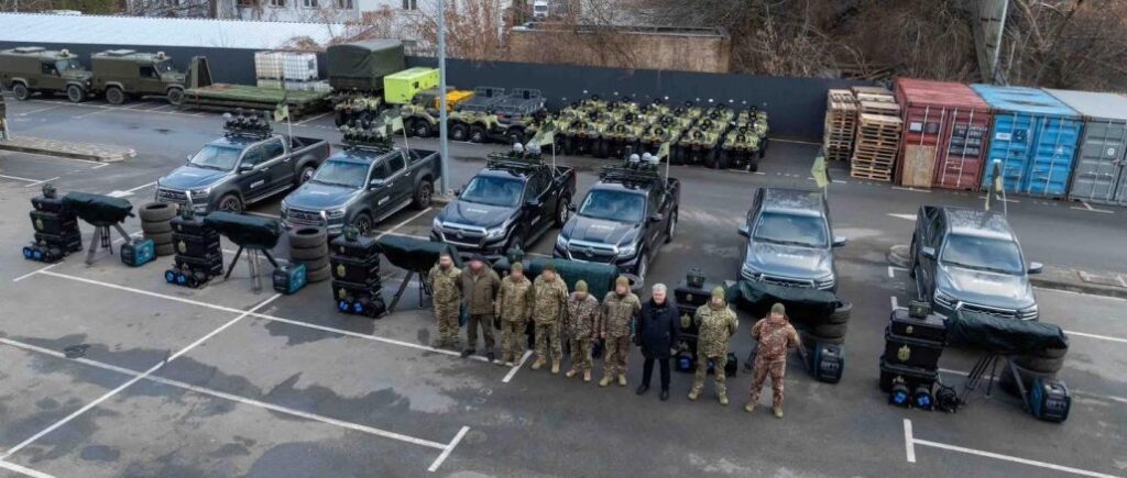 90 протягом року: Порошенко передав на фронт ще 8 комплексів “Ай-Петрі”