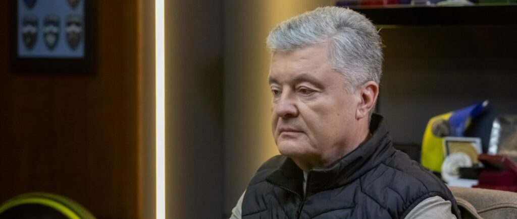 В 2019 году действующие власти продлили контракты, которые дали Путину 10% военного бюджета — Порошенко