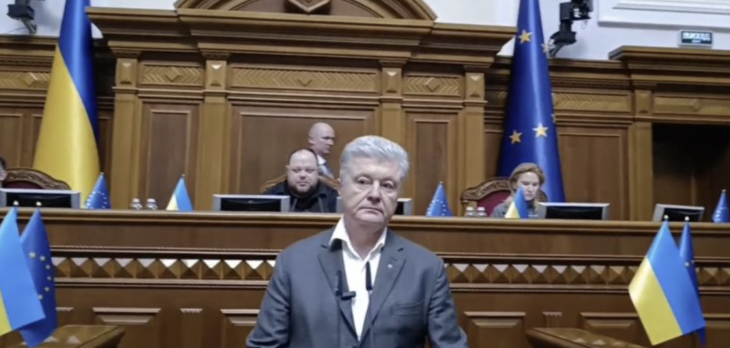 Порошенко призывает строить фортификации в Днепропетровской области и вдоль Днепра в Запорожье и Херсоне