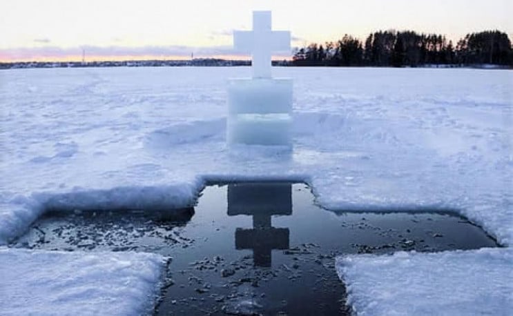 Epiphany in Kyiv: where it is allowed to immerse in water today