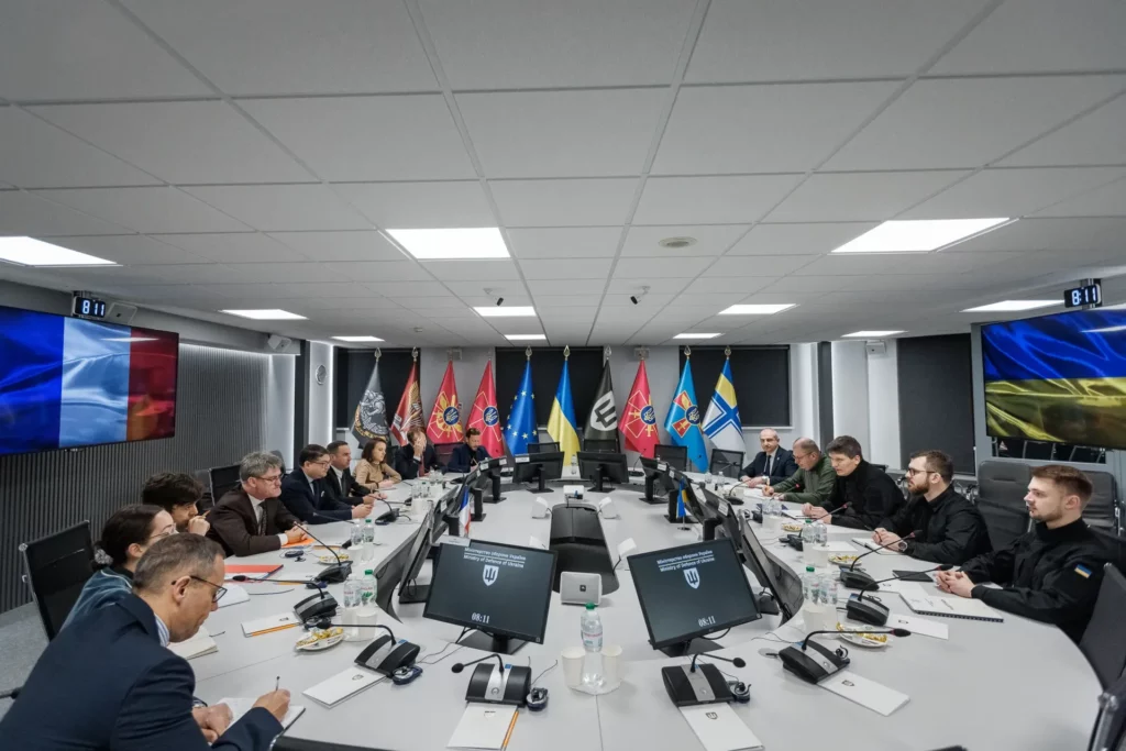 Україна та Франція можуть започаткувати спільне виробництво зброї: про яке озброєння йде мова