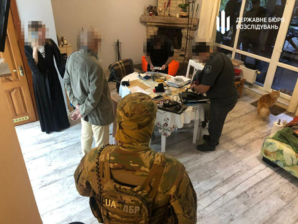 Закупив неякісний одяг для армії на 140 мільйонів гривень: на Дніпропетровщині судитимуть командира військової частини