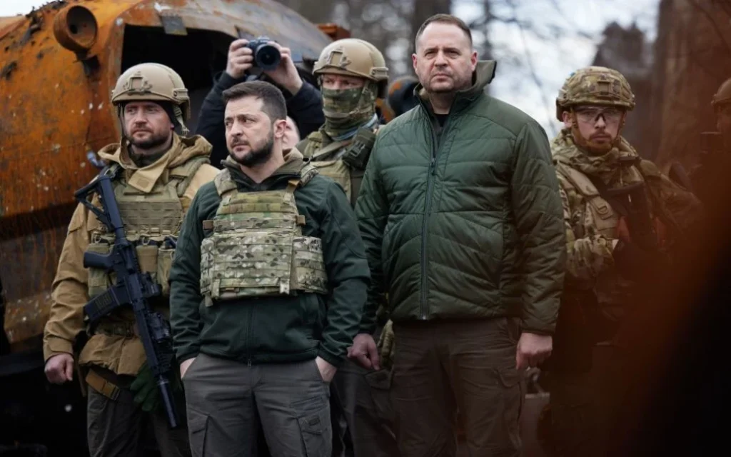 “Internal treason”: ex-spy Chervinsky accused Yermak of surrendering the south