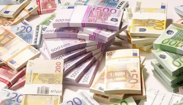 New record for the euro: the currency price rose to almost 49 hryvnias