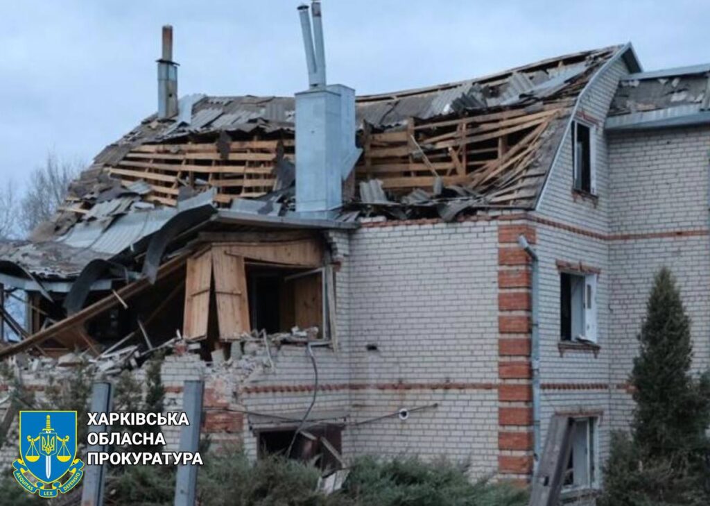 Росіяни скинули авіабомбу на Куп’янськ: відомо про постраждалого та руйнування
