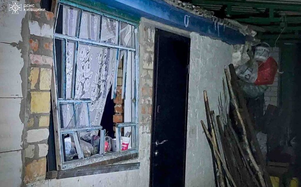 У двох районах на Київщині є пошкодження через російську атаку