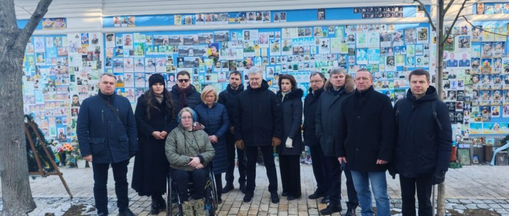 “Європейська Солідарність” вшанувала памʼять загиблих Героїв і жертв російського геноциду