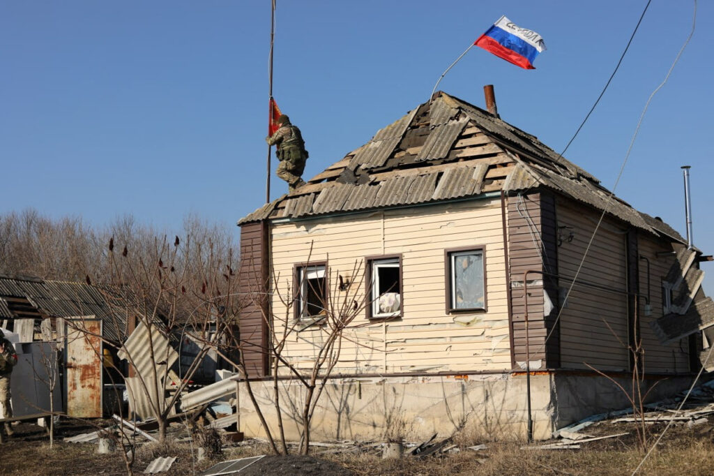 The “flag-waving” tactic: how Russians are dying for short videos