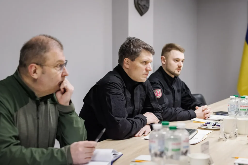 Україна запропонувала Франції створити спільні підприємства з виробництва зброї коштом заморожених активів РФ