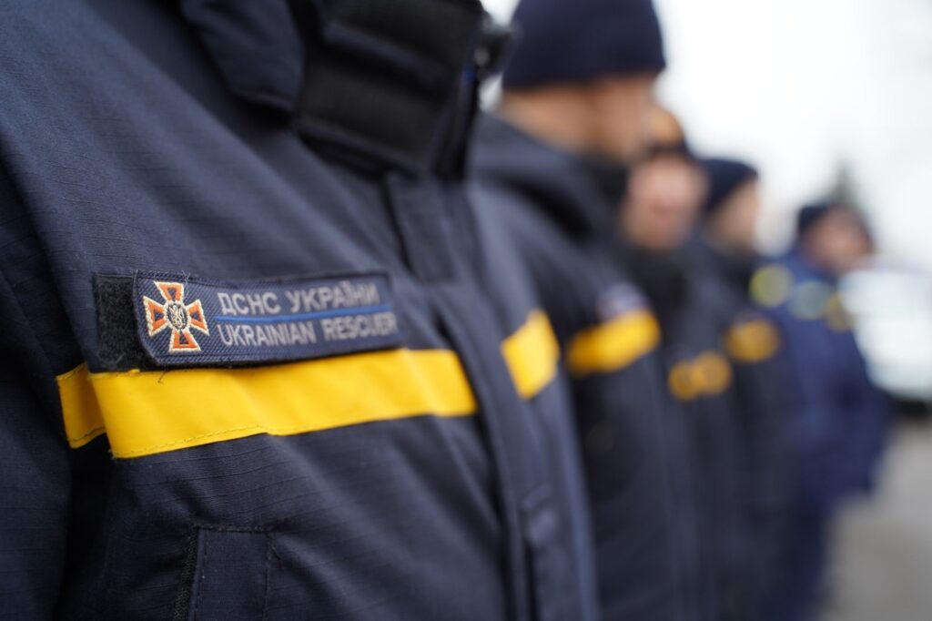 У Чернівецькій області чоловік застряг у мотоблоці