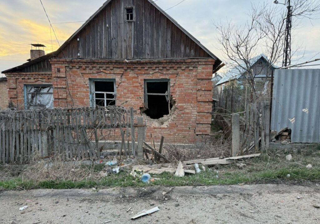 Росіяни з артилерії та дронів-камікадзе атакували Нікопольщину, є загиблий та руйнування