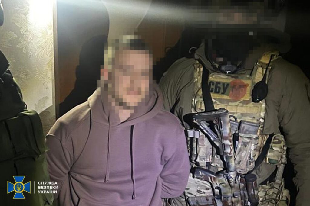 Шпигував за оборонцями Покровська: СБУ затримала російського агента
