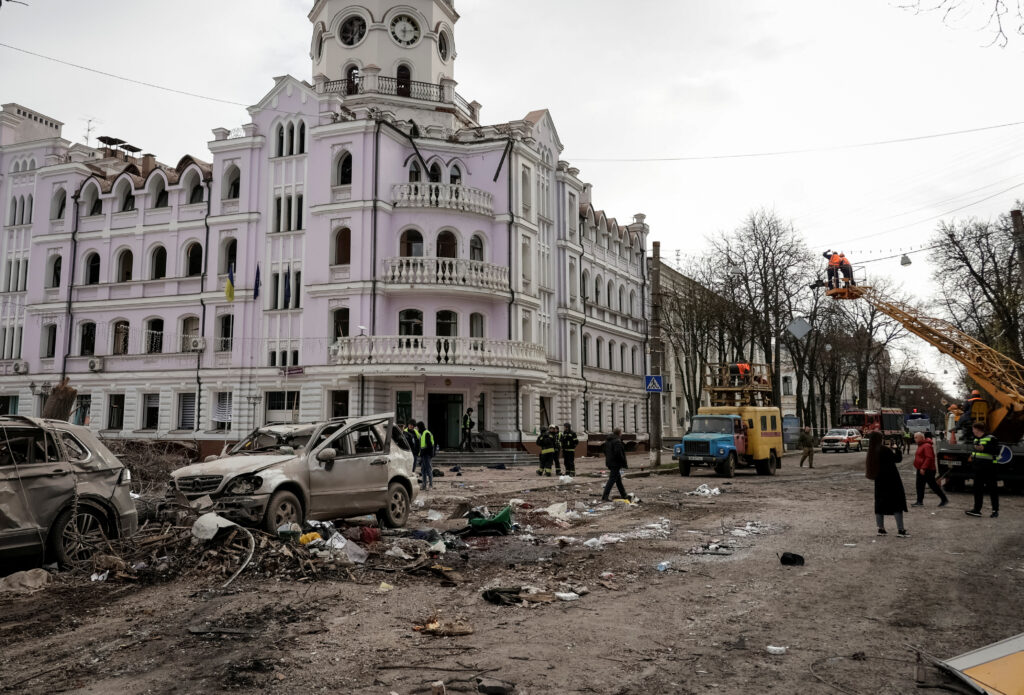 Russian army shelled Sumy, part of the city without electricity and water