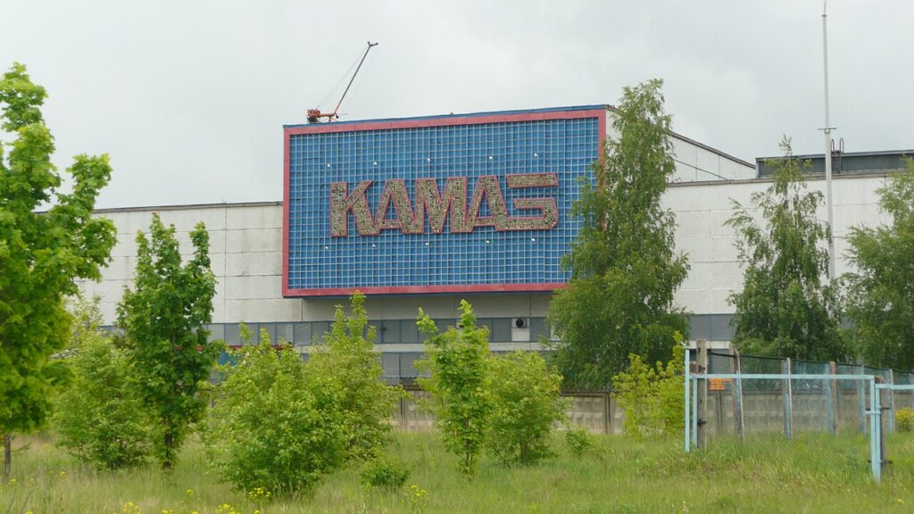Крах автопрому РФ: “КамАЗ” втратив майже весь свій прибуток
