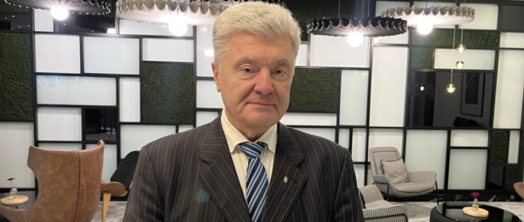 Порошенко про публічні заяви США: слід розглядати як частину переговорного процесу