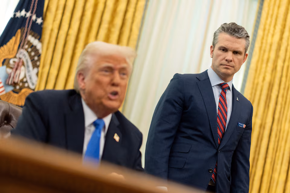 Трамп не знав: глава Пентагону самотужки блокував допомогу Україні