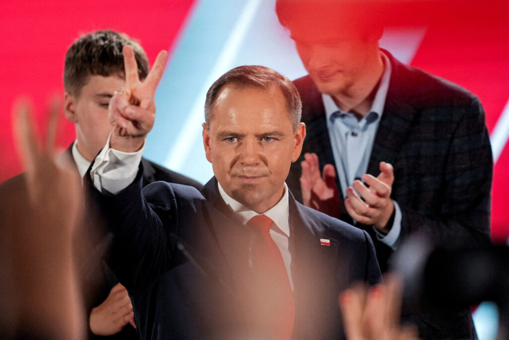 Poland plans to equate Ukrainian symbols with communist ones: Kyiv warns of reaction
