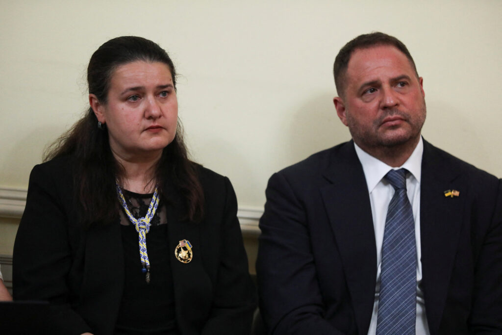 Anti-Trump hysteria: Bankova’s games almost thwarted US aid