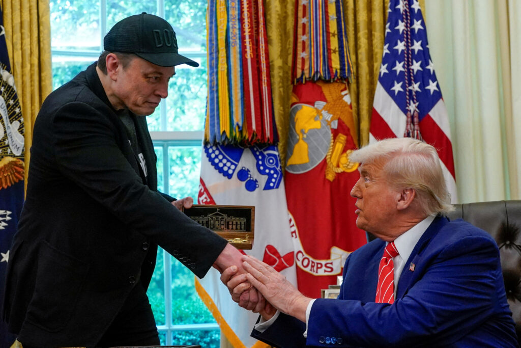 “Зайшов надто далеко”: Маск шкодує про свої дописи з критикою Трампа