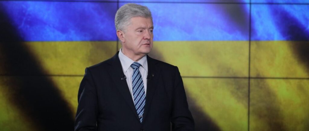 Порошенко в річницю безвізу розповів невідомі деталі цієї дипломатичної перемоги