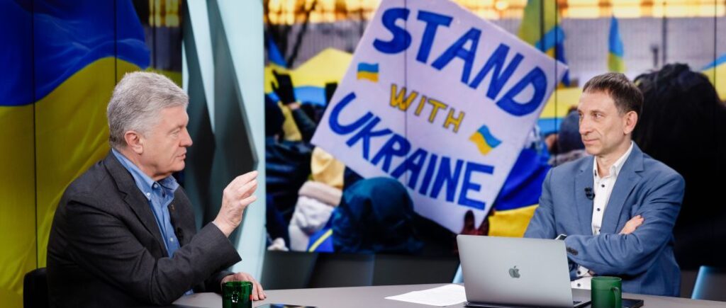 Порошенко призвал создать правительство национального спасения и перевести экономику на военные рельсы