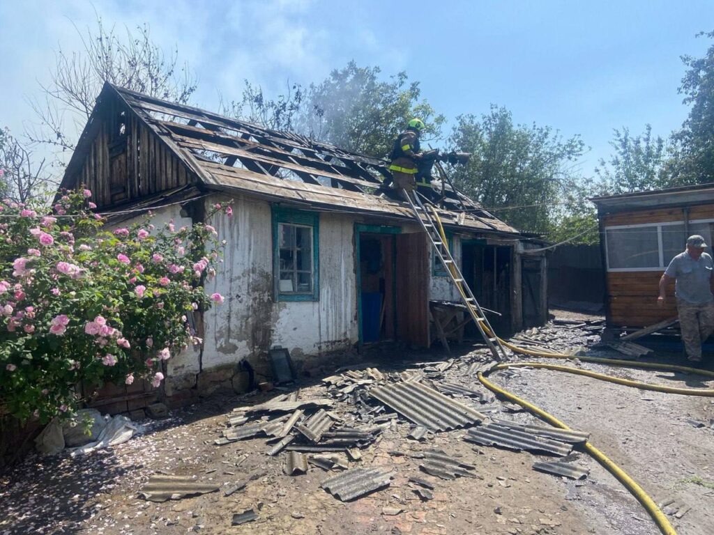 Росіяни обстріляли село Чистоводівка на Харківщині: загинули люди, є поранені