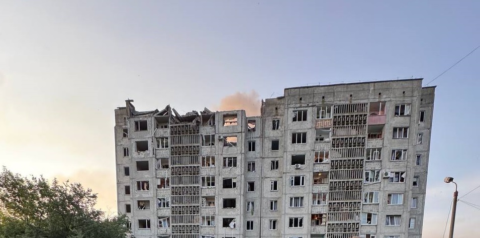 Росіяни атакували Луцьк: є поранені, пошкоджений багатоквартирний будинок