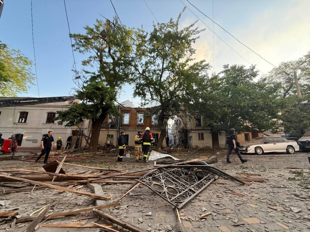 The Russian army struck Odessa: there are wounded, including children