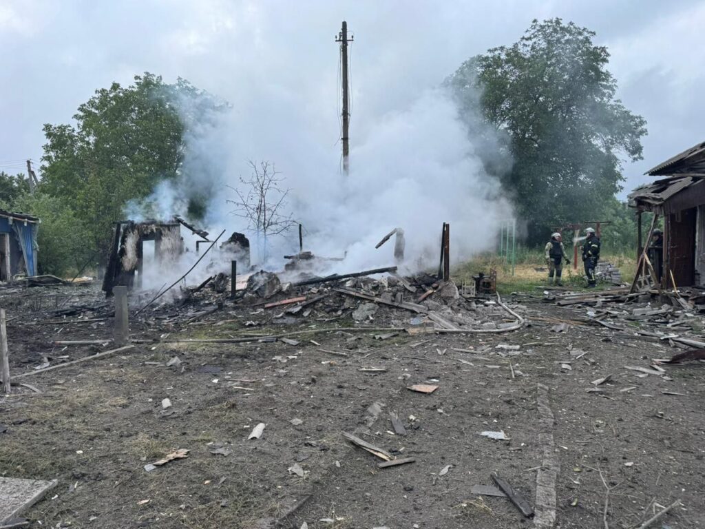 Russians attacked a number of settlements in the Donetsk region: at least four people were killed