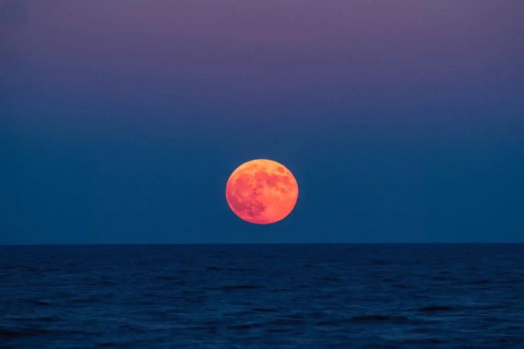 Super full moon on October 7: how and when to watch the celestial show