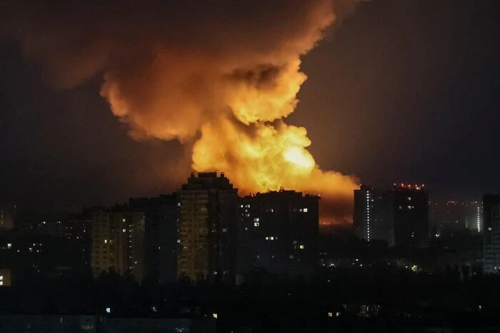 Russia’s night attack on Kyiv: photos of destruction and fires emerge