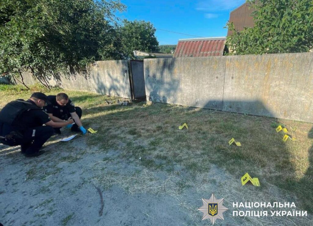 На Київщині чоловік підірвав гранату під час виклику поліції: п’ятеро правоохоронців поранені, нападник загинув